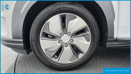 HYUNDAI KONA PREMIUM