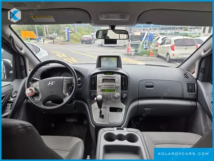 HYUNDAI STAREX 12-SEATER WAGON