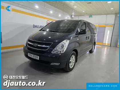 HYUNDAI STAREX 12-SEATER WAGON
