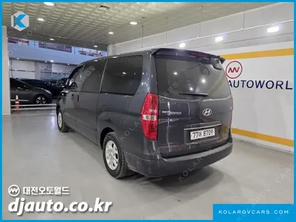 HYUNDAI STAREX 12-SEATER WAGON