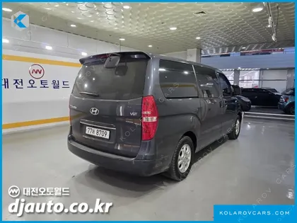 HYUNDAI STAREX 12-SEATER WAGON