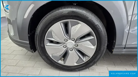 HYUNDAI KONA PREMIUM