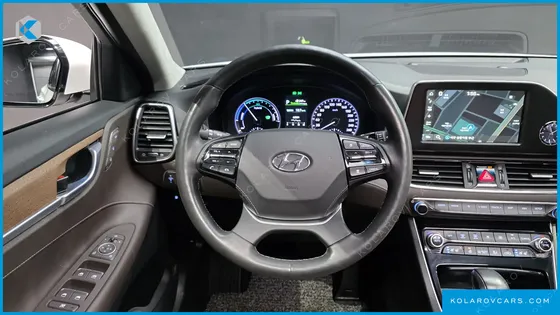 HYUNDAI GRANDEUR EXCLUSIVE