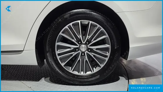 HYUNDAI GRANDEUR EXCLUSIVE