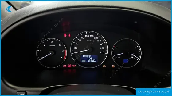 HYUNDAI STAREX 3-SEATER VAN