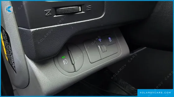 HYUNDAI STAREX 3-SEATER VAN