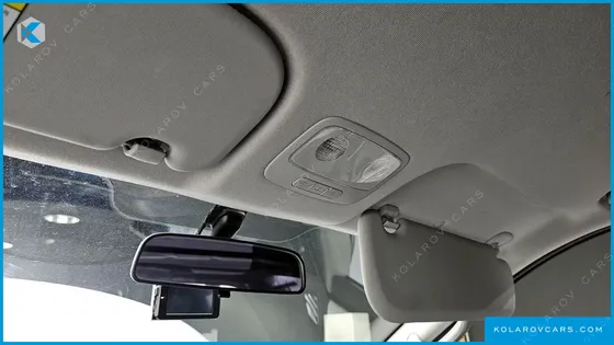 HYUNDAI STAREX 3-SEATER VAN