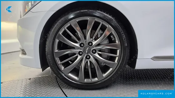HYUNDAI GENESIS G330 PREMIUM AWD