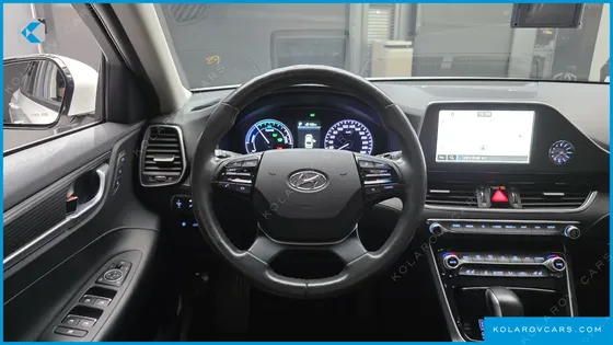 HYUNDAI GRANDEUR EXCLUSIVE