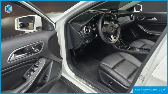 MERCEDES GLA-CLASS GLA220 PREMIUM