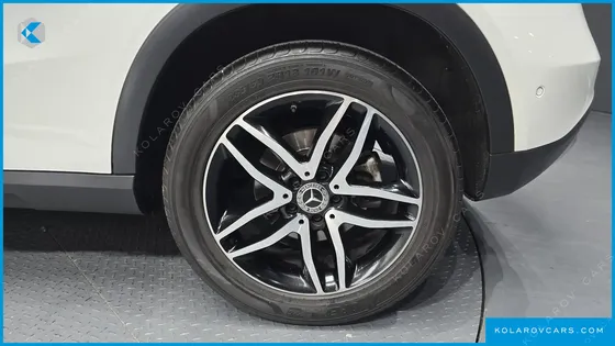 MERCEDES GLA-CLASS GLA220 PREMIUM
