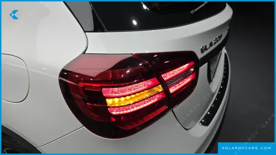 MERCEDES GLA-CLASS GLA220 PREMIUM