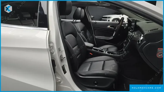 MERCEDES GLA-CLASS GLA220 PREMIUM