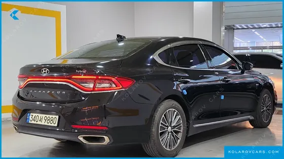 HYUNDAI GRANDEUR PREMIUM