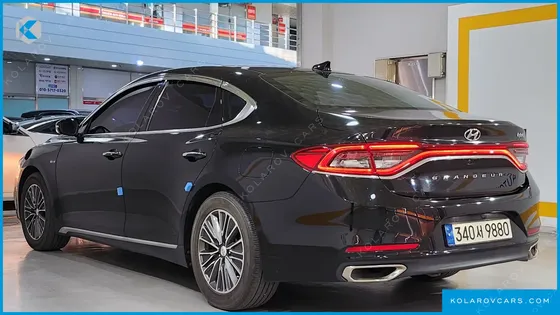 HYUNDAI GRANDEUR PREMIUM