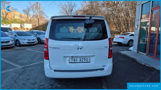 HYUNDAI STAREX 4WD 12-SEATER WAGON