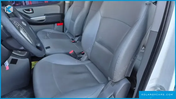 HYUNDAI STAREX 4WD 12-SEATER WAGON