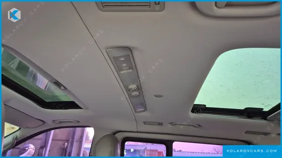 HYUNDAI STAREX 4WD 12-SEATER WAGON