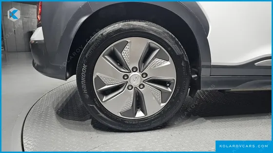HYUNDAI KONA PREMIUM