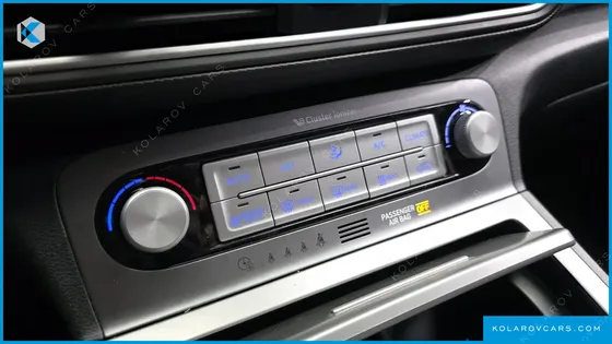 HYUNDAI KONA PREMIUM