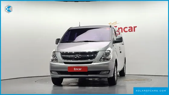 HYUNDAI STAREX 5-SEATER VAN