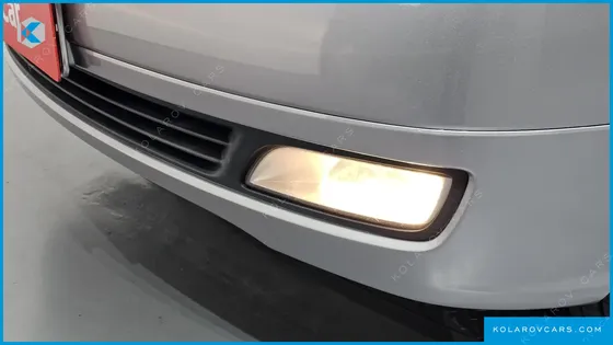HYUNDAI STAREX 5-SEATER VAN
