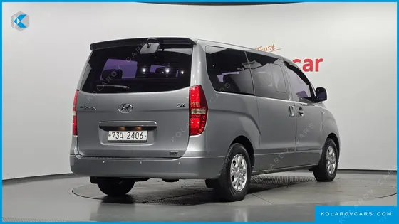 HYUNDAI STAREX 12-SEATER WAGON