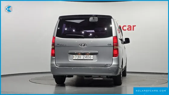 HYUNDAI STAREX 12-SEATER WAGON