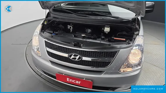 HYUNDAI STAREX 12-SEATER WAGON