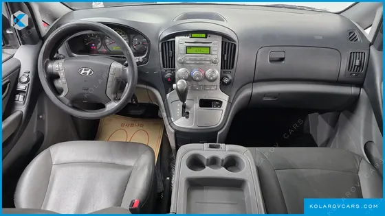 HYUNDAI STAREX 12-SEATER WAGON