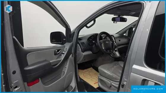 HYUNDAI STAREX 12-SEATER WAGON