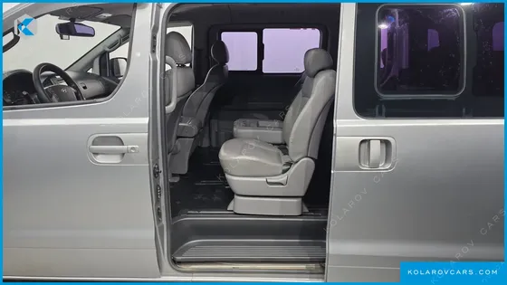 HYUNDAI STAREX 12-SEATER WAGON