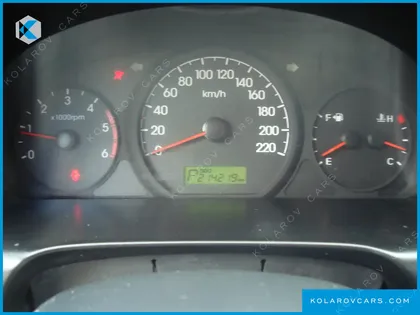 HYUNDAI STAREX 3-SEATER VAN