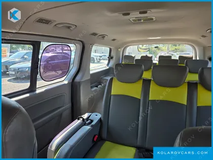 HYUNDAI STAREX 4WD GUARD CAR OF CHIDREN