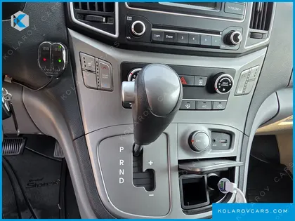 HYUNDAI STAREX 4WD GUARD CAR OF CHIDREN