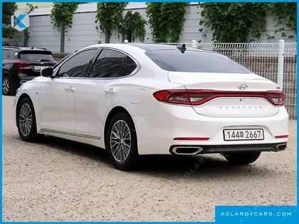 HYUNDAI GRANDEUR PREMIUM