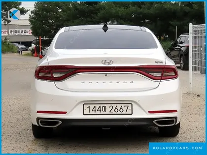 HYUNDAI GRANDEUR PREMIUM