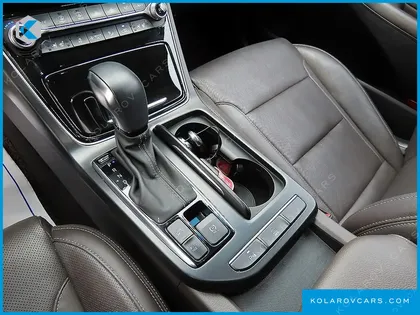 HYUNDAI GRANDEUR PREMIUM