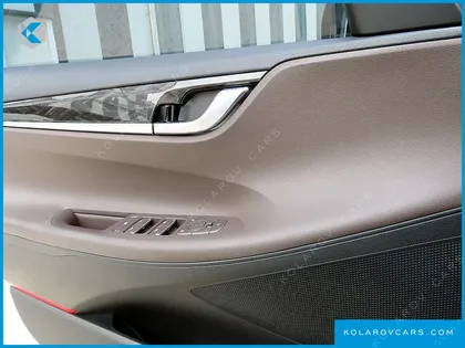 HYUNDAI GRANDEUR PREMIUM