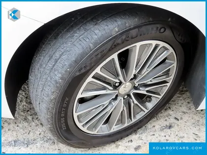 HYUNDAI GRANDEUR PREMIUM