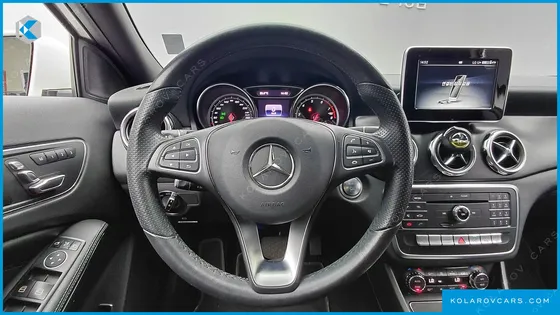 MERCEDES GLA-CLASS GLA220 PREMIUM