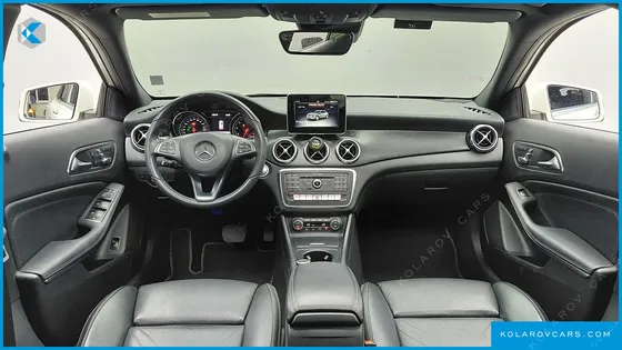 MERCEDES GLA-CLASS GLA220 PREMIUM