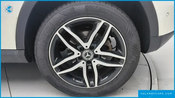 MERCEDES GLA-CLASS GLA220 PREMIUM