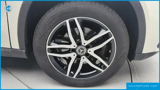MERCEDES GLA-CLASS GLA220 PREMIUM