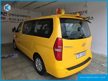 HYUNDAI STAREX GUARD CAR OF CHILDREN