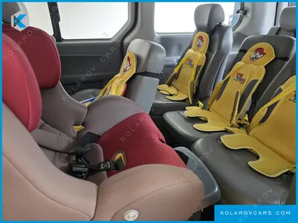 HYUNDAI STAREX GUARD CAR OF CHILDREN