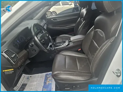 HYUNDAI GRANDEUR EXCLUSIVE