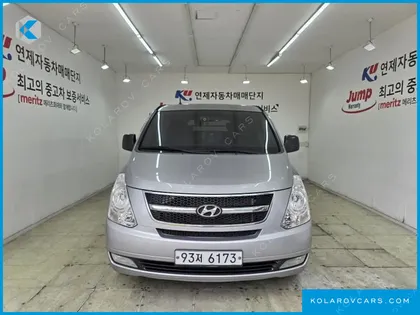 HYUNDAI STAREX 5-SEATER VAN