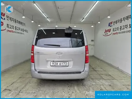 HYUNDAI STAREX 5-SEATER VAN