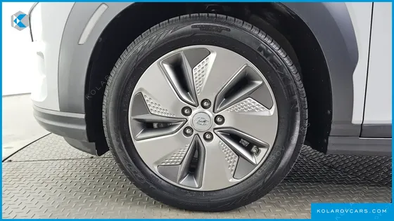 HYUNDAI KONA PREMIUM
